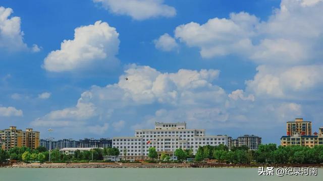 柘城县委书记邢玉富同志网友关于柘城榕湖音乐喷泉开放的呼吁
