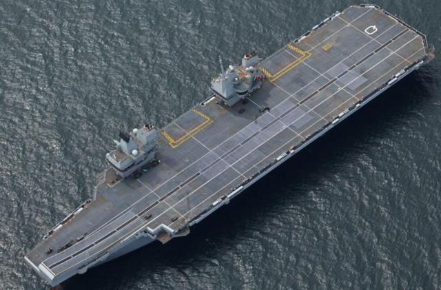 又让张召忠说中了？东拼西凑550亿建的2艘航母，如今彻底成为累赘