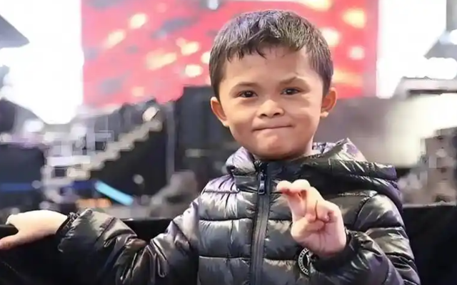 后悔吗？一笑成名拒绝百万签约的铁嘉欣，4年过去如今过得怎么样