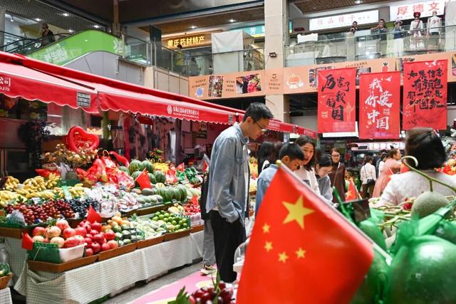 国庆，弥勒这个菜市场火了！