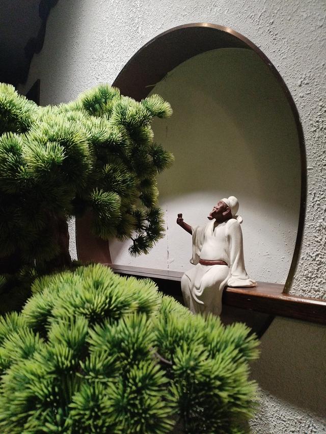 紫阳夜宴：当汉江遇见霓虹