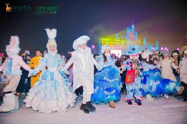 冰雪城堡C位出道！长春粉雪嘉年华开园~解锁冬日浪漫新玩法
