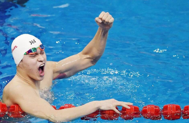 不到72小时，央媒4次点名孙杨，潘展乐的话，终于有人信了