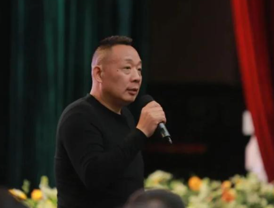 风水轮流转！柴怼怼被逮捕仅半月，央视再下场，给于东来出了口气