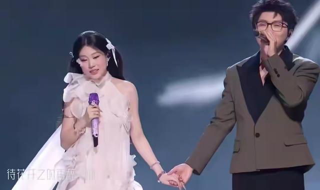 长得丑、没才华，爹妈“强捧不红”的4位星二代，注定走不远