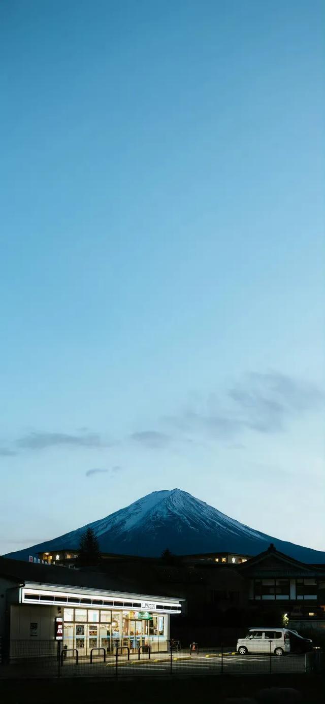 壁纸| 追赶日月，不苟与山川