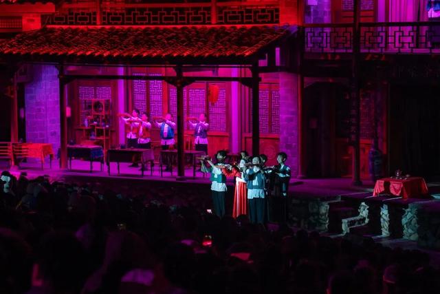 赴约吗？印象大红袍的精彩，今夜依旧