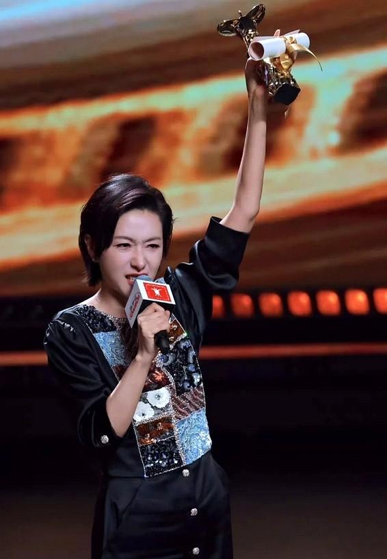 她是最干净的女演员、因七次拒绝导演要求被封杀，如今凭实力走红