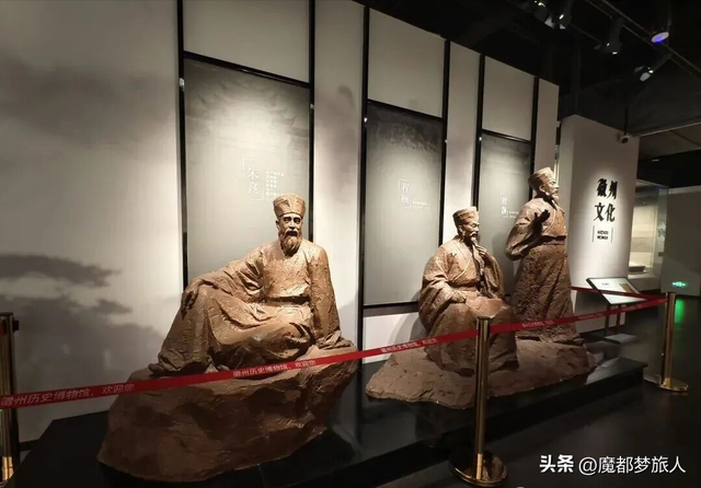 徽州古城，有点失望，很难评价