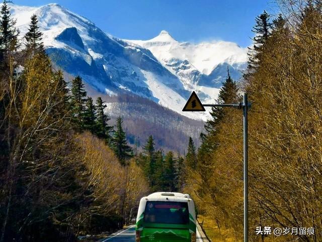 冒雨攀登长白山（2）——非常幸运，长白山开放，可以上山一游