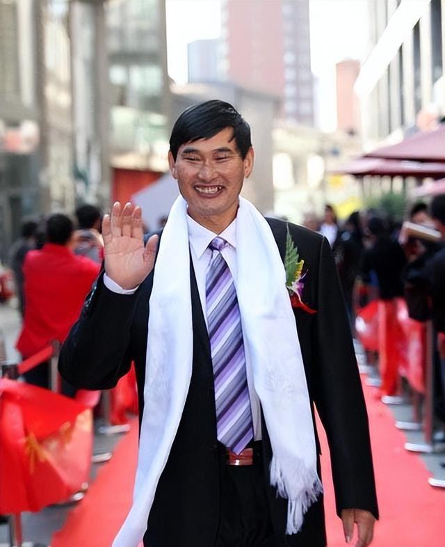 国家出手！大衣哥案终于判了，闹事者下场大快人心，但别高兴太早