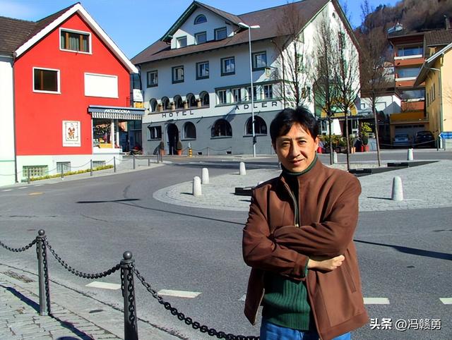 欧洲旅游：走进列支敦士登首府瓦杜兹（图）