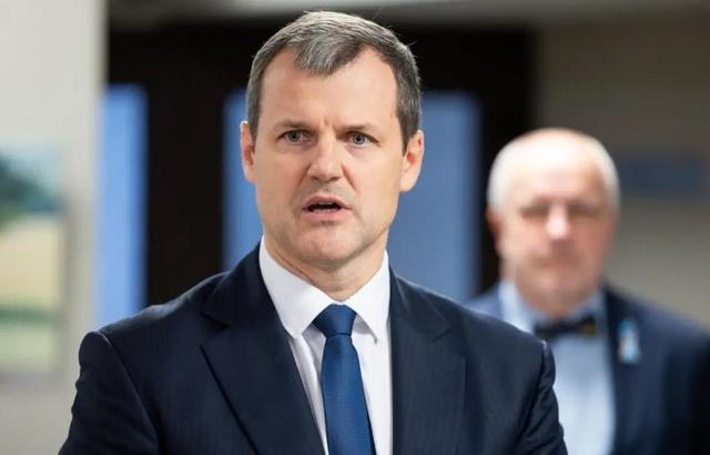 禁止所有中国外交官入境，不让两岸统一，这个国家比美国还要嚣张