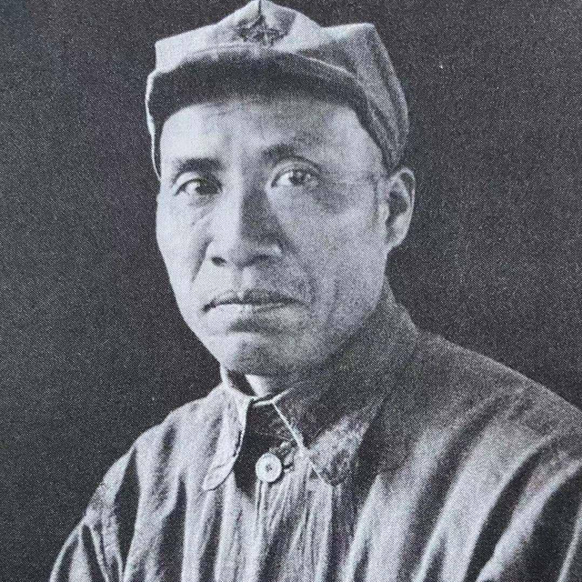 毛岸英喊了声“朱德同志”	，毛主席生气拍桌子：连我都要叫老总