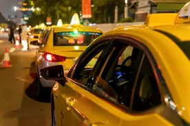 私家车注册了顺风车，第二年保险费用会不会提升？图片