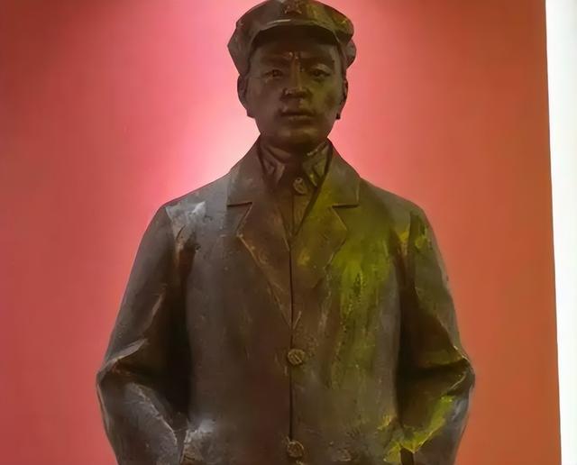 朱云卿是红军历史上最年轻的总参谋长，养伤期间遇害，年仅24岁