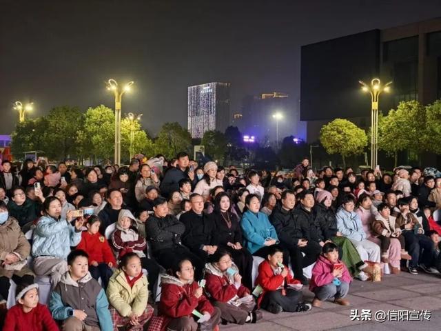 孙叔敖“穿越”千年 信阳博物馆奇妙夜上演元宵盛景