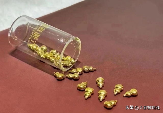 为什么金价涨疯了，但是金饰却没人买了？黄金的上涨逻辑变了吗？