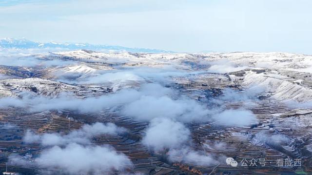 陇西：雪雾云山天地阔