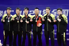 卫冕！樊振东、许昕、周恺打造“2星”上海 | 扬州全锦赛男团图片