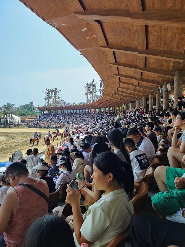 在万岁山的两天