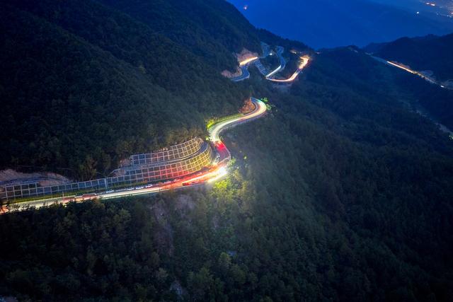 开在天曌山的夜市，你去过了吗？
