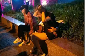 盘点：醉酒的搞笑名场面，五个阶段，变成酒神，你能到几阶段？图片