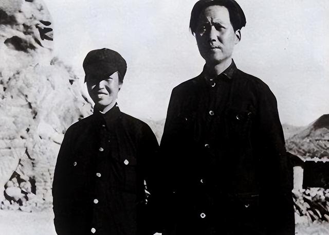 1979年，贺子珍终于看到了北京，她与毛主席拍下最后一张“合影”