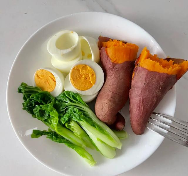 又瘦了15斤，发现：晚上这样吃，掉秤真是快哦！