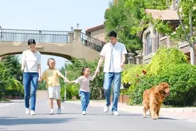 因手膀子痛，检查出来就是肺癌，人上了年龄，最好每年都去做体检图片