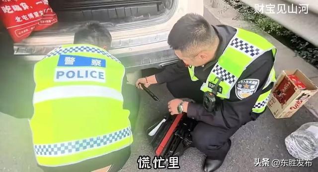 高速惊险爆胎！一位旅行博主的“内蒙古奇遇”