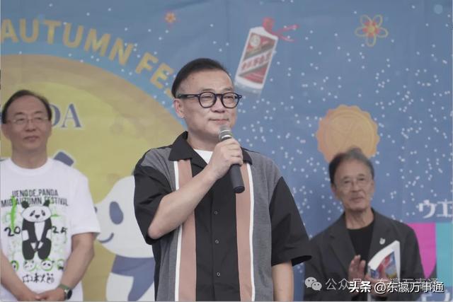 上野熊猫中秋节火热进行时：游客如织，共享佳节