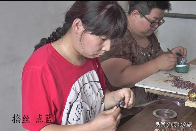 淬火千年韵，掌中转乾坤