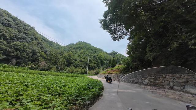 皖浙摩旅二人转——万二篇