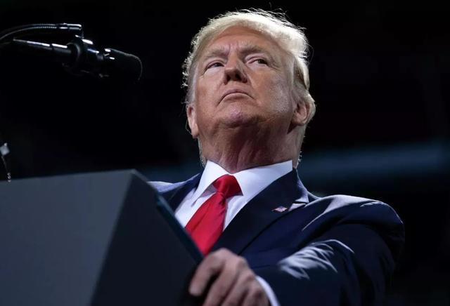 马杜罗事件后	，特朗普突然点名普京，四字评价，释放三大危险信号