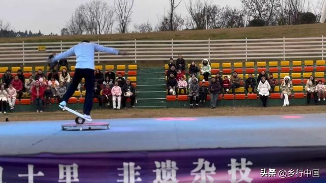 南部县满福坝春风十里：嘉陵江畔年味浓，一城春风迎新春