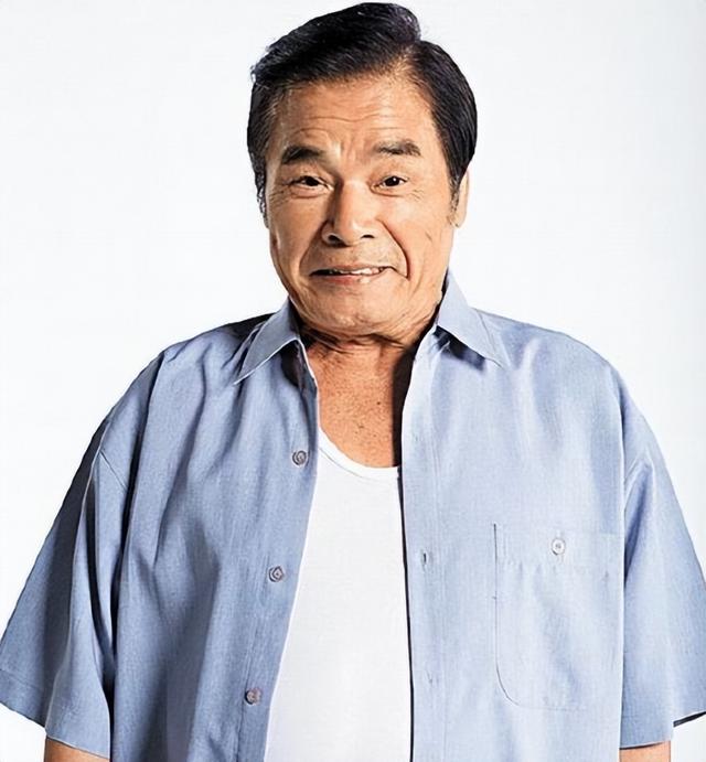 “6个老婆”同住一室，每人每月7万零花钱，71岁又娶第七房小娇妻