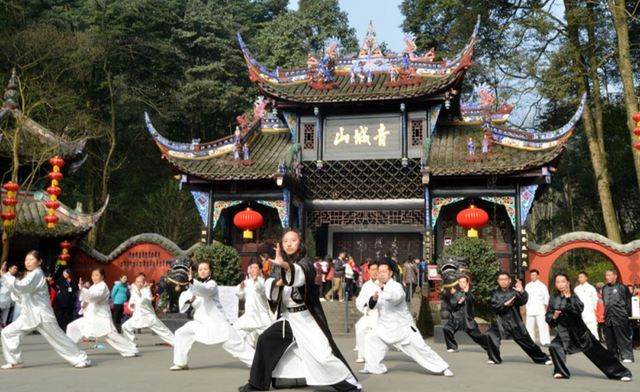 你不知道的青城派：隐逸山林中的真实武侠与文化传承