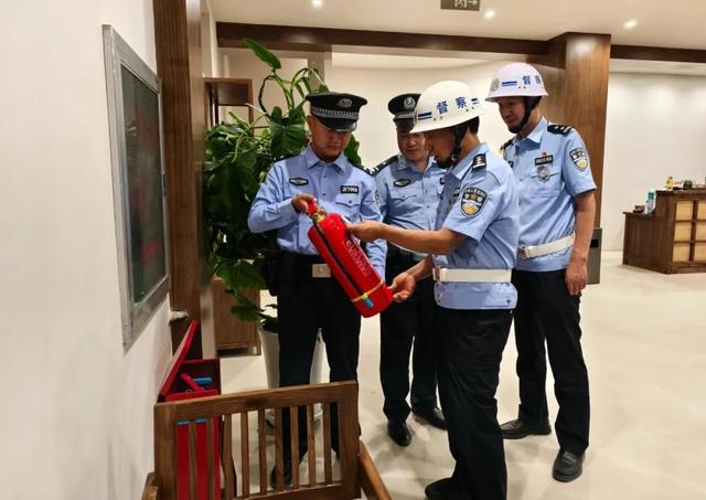酒泉公安圆满完成第八届丝绸之路（敦煌）国际文化博览会安保任务