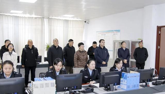 省交通运输厅党组成员、副厅长崔梅调研指导三门峡市道路运输管理服务工作