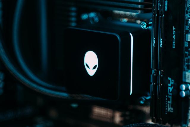 Alienware外星人Area-51台式机评测：游戏天花板体验是什么样？