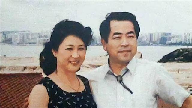 87岁的范增和37岁的徐萌才结婚1年，50岁的年龄差太让人非议了