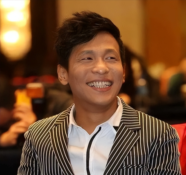 “牡丹花下死，做鬼也风流”，现在，风流成性的宋小宝谁也救不了