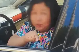 女子开使馆车堵路，还称有外交豁免权，警方通报！图片