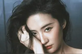 你有哪些夸赞女生漂亮的句子？图片