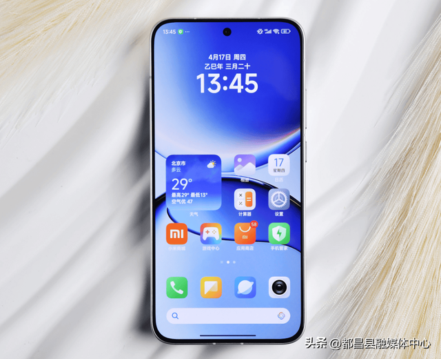 红米豁出去了！240万跑分+7550mAh+金属中框，256GB不到1500元