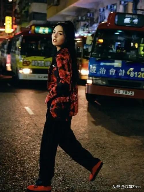 李咏也没想到，自己离世7年后，23岁的女儿就走上一条"不归路"