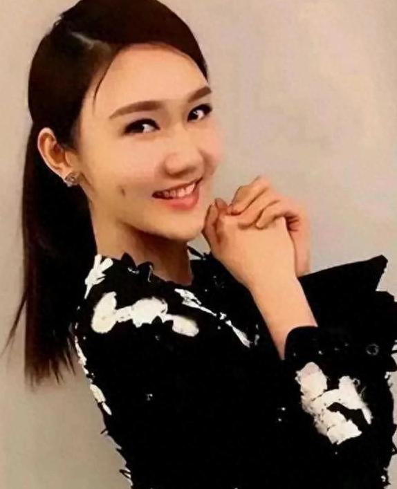 04b1af15f9874651a3fba4372ed3525f~tplv-tt-origin-web:gif.jpeg?_iz=58558&from=article.pc_detail&lk3s=953192f4&x-expires=1772077523&x-signature=zkgzsG3KekNNgYq4cS0Lq2jkKFA%3D