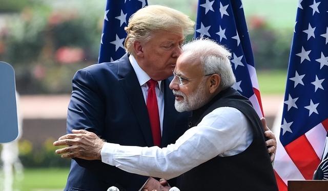 苹果们这下傻眼了：当初跑去印度避税，现在中国关税比印度还低