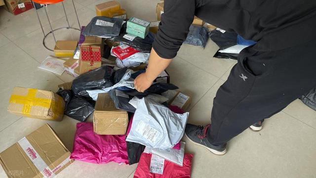 没经验的人开什么店好？普通人想赚钱，选这3个不愁销路的生意！